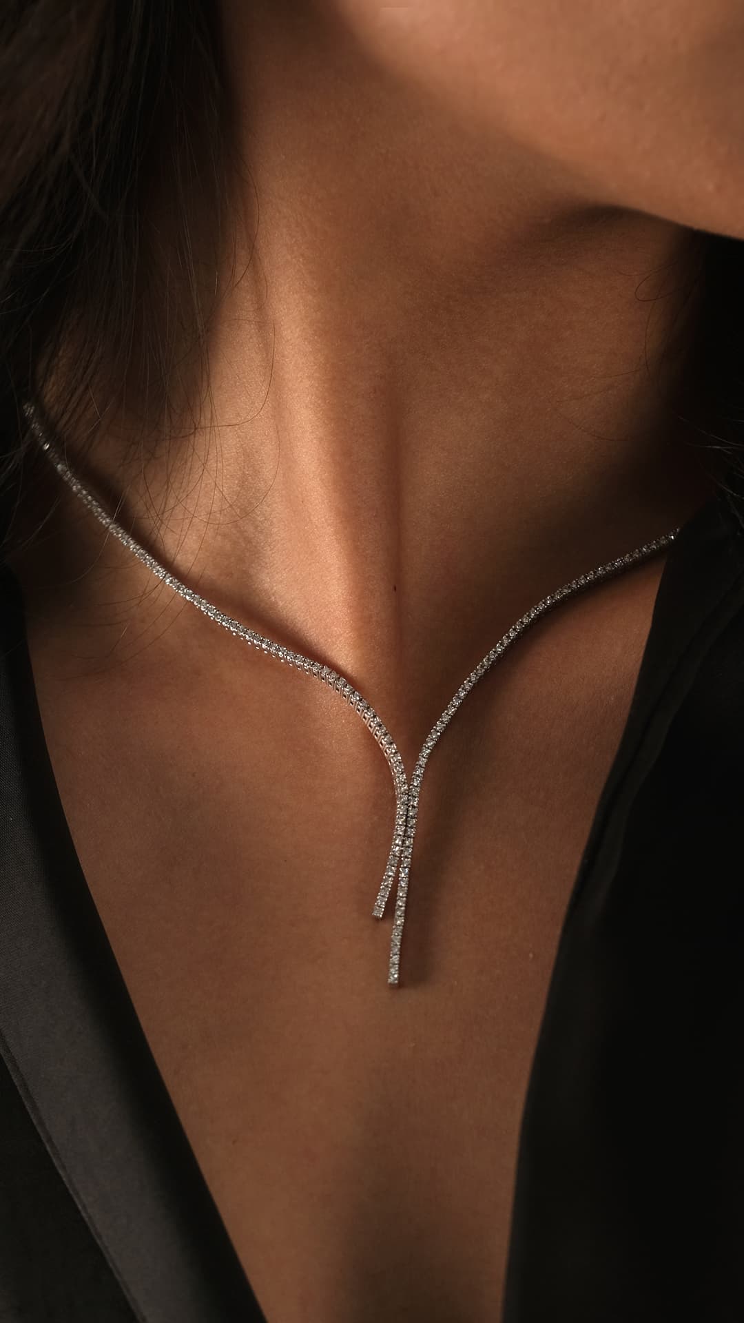 Model üzerinde lab-grown pırlanta